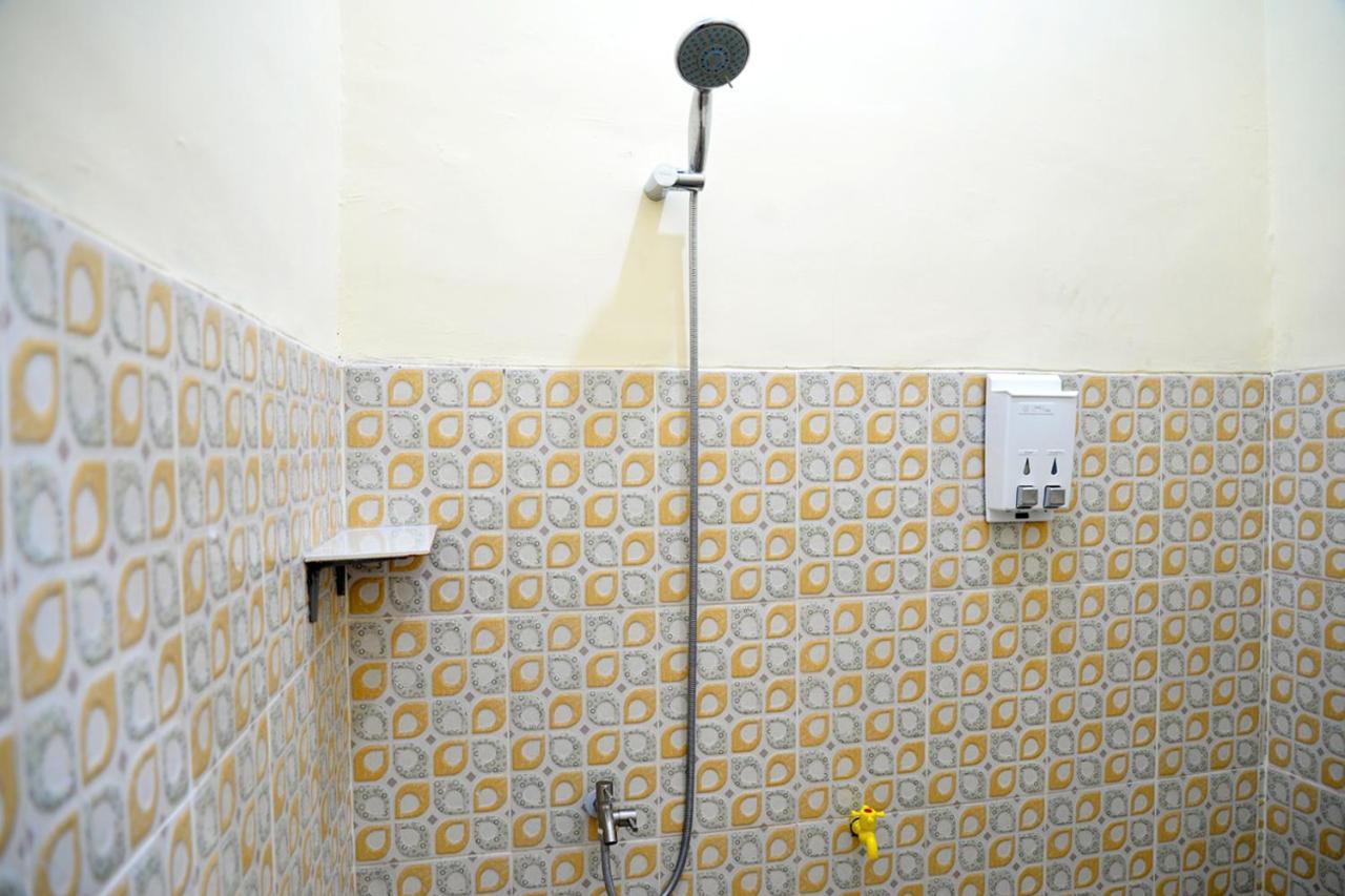 Haura Syariah Home Stay Bandar Lampung Ngoại thất bức ảnh
